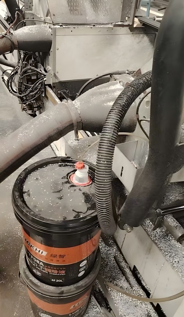 LUB TF08A水基高分子润滑液，对煤油、乳化油与微量喷雾油的工程级替代方案